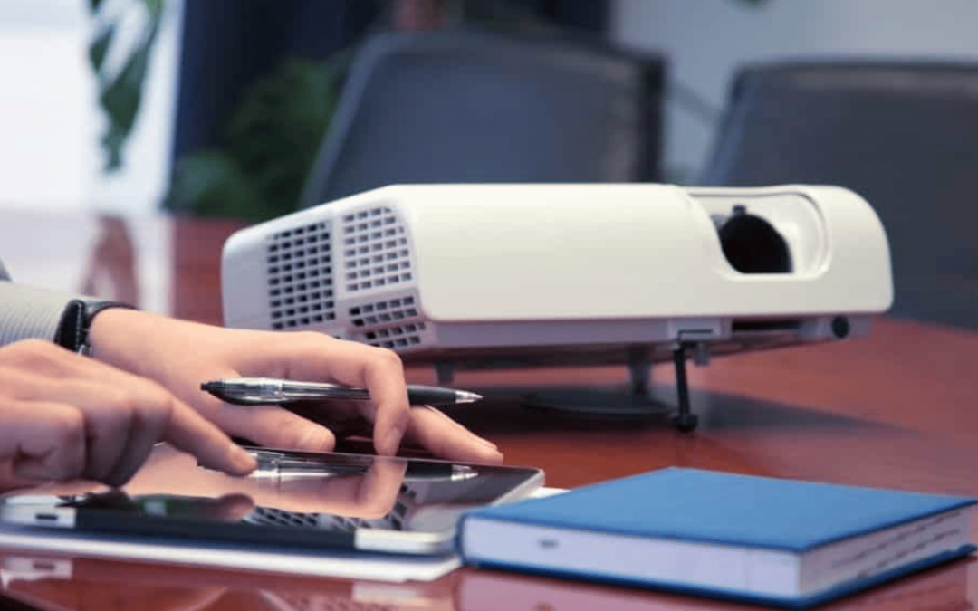Cómo conectar la tableta al proyector